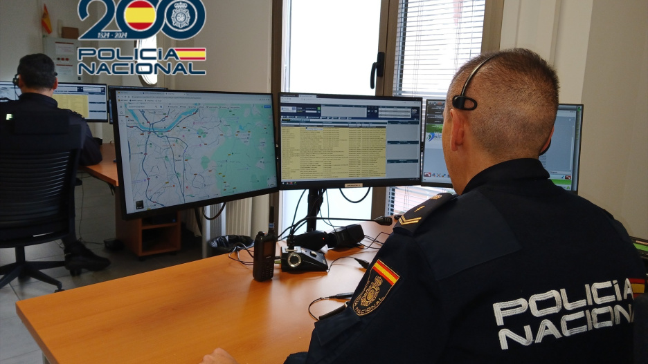 (Foto de ARCHIVO)
La Policía Nacional Atendió Más De 300.000 Llamadas Al Teléfono 091 En Las Salas Cimacc De Galicia
REMITIDA / HANDOUT por POLICÍA NACIONAL
Fotografía remitida a medios de comunicación exclusivamente para ilustrar la noticia a la que hace referencia la imagen, y citando la procedencia de la imagen en la firma
14/2/2025