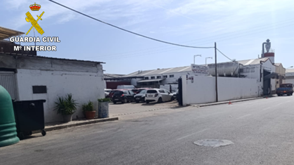 La Guardia Civil ha desarticulado una organización criminal por compraventa fraudulenta de vehículos.