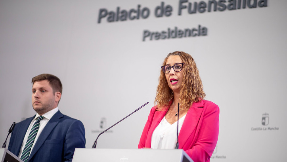 La consejera de Igualdad y el consejero de Vivienda han presentado las ayudas.
