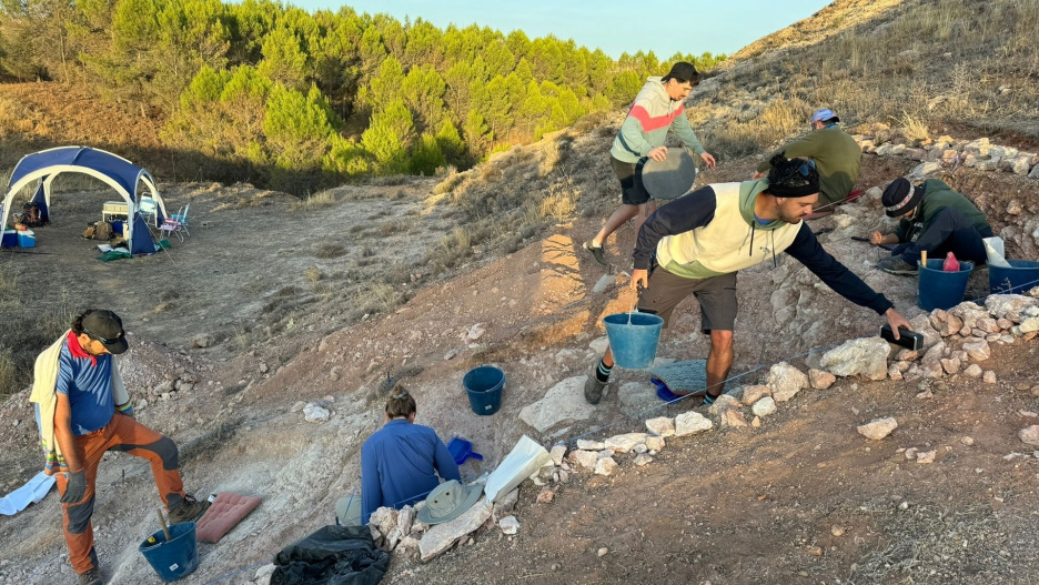 (Foto de ARCHIVO)
Trabajos en el yacimiento de Cerro Arenoso, en Carrascosa del Campo (Cuenca)
EUROPA PRESS
17/9/2025