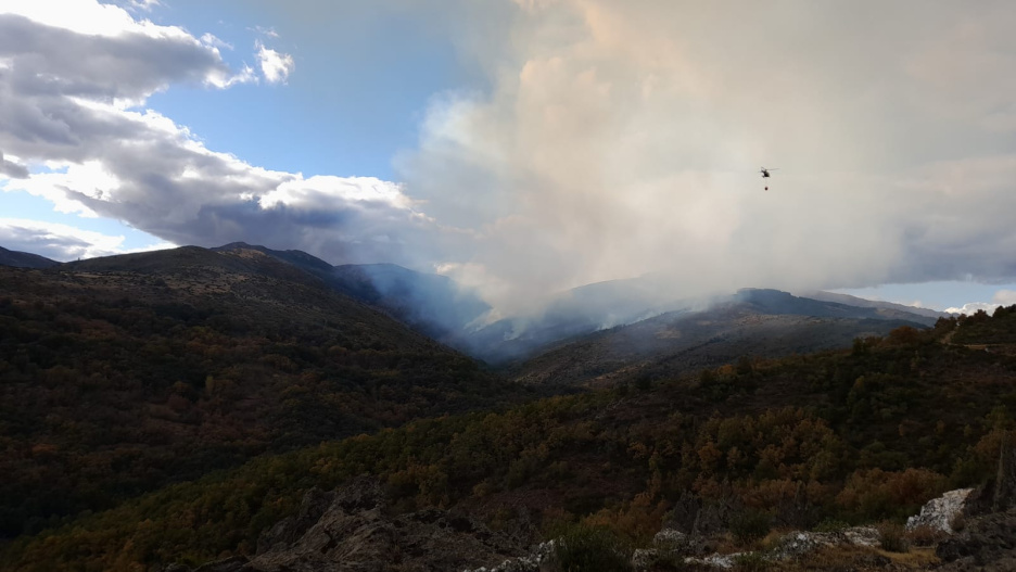 Imagen del incendio en El Pico del Lobo (Guadalajara) esta tarde de lunes 22 de septiembre