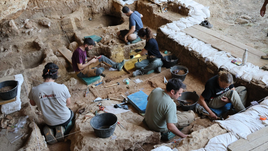 (Foto de ARCHIVO)
Los caballos más antiguos del linaje ibérico salen a la luz en las excavaciones de La Malia en Tamajón.
REMITIDA / HANDOUT por AYUNTAMIENTO
Fotografía remitida a medios de comunicación exclusivamente para ilustrar la noticia a la que hace referencia la imagen, y citando la procedencia de la imagen en la firma
04/9/2025