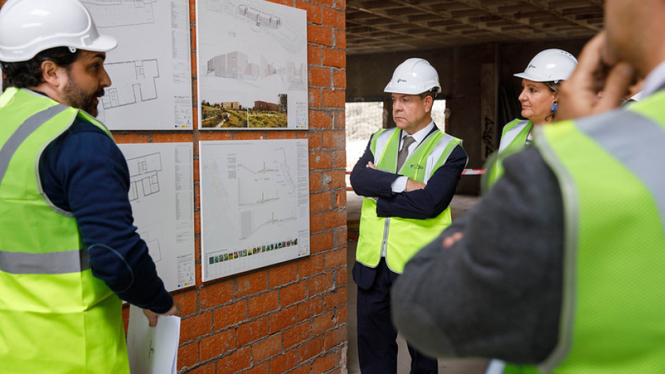 El presidente de Castilla-La Mancha, Emiliano García-Page, presenta, en Toledo, el proyecto de rehabilitación del Parque de Polvorines que albergará la futura ´Ciudad del Cine´ de la Comunidad Autónoma.