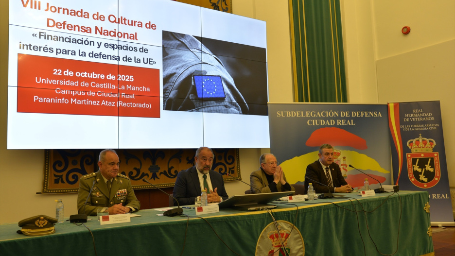 VIII Jornada de Cultura de Defensa Nacional celebrada en Ciudad Real.
REMITIDA / HANDOUT por UCLM
Fotografía remitida a medios de comunicación exclusivamente para ilustrar la noticia a la que hace referencia la imagen, y citando la procedencia de la imagen en la firma
22/10/2025