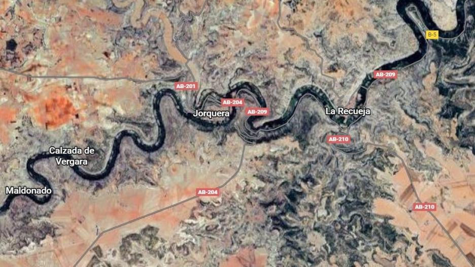 Cortada la carretera AB-204 a la altura de Jorquera (Albacete) por un desprendimiento de piedras
REMITIDA / HANDOUT por GOOGLE
Fotografía remitida a medios de comunicación exclusivamente para ilustrar la noticia a la que hace referencia la imagen, y citando la procedencia de la imagen en la firma
01/11/2025