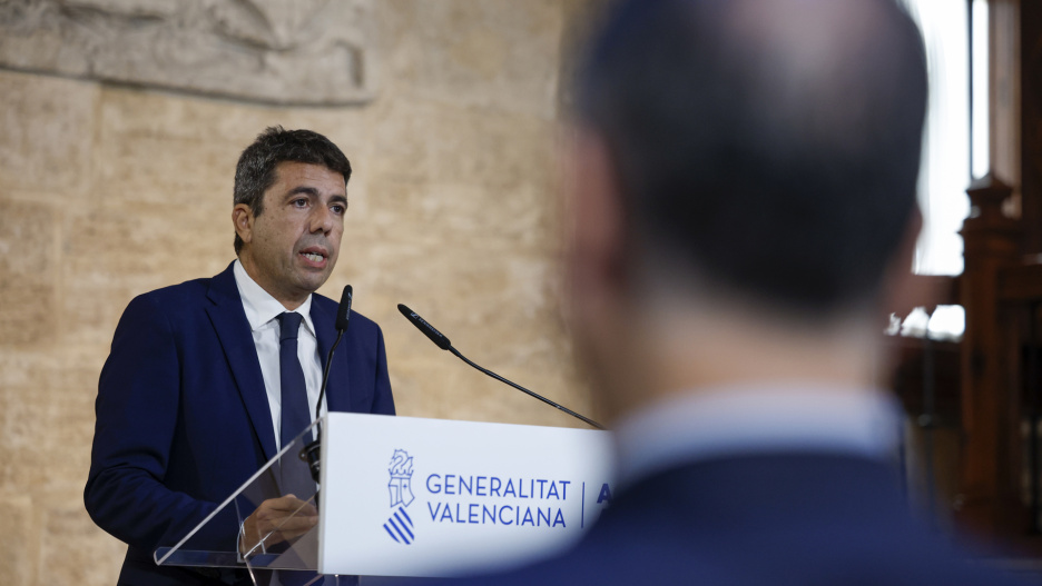 El president de la Generalitat, Carlos Mazón, durante su comparecencia en la que ha anunciado que dimitirá al frente del Gobierno valenciano.