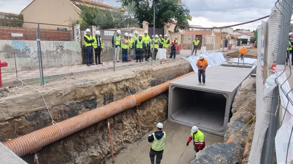 Esta actuación y la que se está desarrollando en Cebolla forman parte de los proyectos de protección frente a inundaciones en los entornos urbanos de Castilla-La Mancha dotados con más de doce millones de euros, que están cofinanciados con los fondos europeos ‘Next Generation’ del Mecanismo de Recuperación y Resiliencia (MRR) y de las administraciones regional, provincial y local.