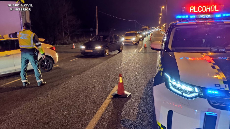 Los hechos que motivaron la investigación de esta conductora tuvieron lugar 
a la altura del km. 51.200 de la Autovía del Nordeste, término municipal de 
Guadalajara