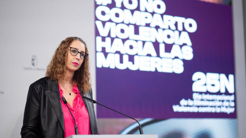 La consejera de Igualdad, Sara Simón, ha presentado el acto institucional del 25N.