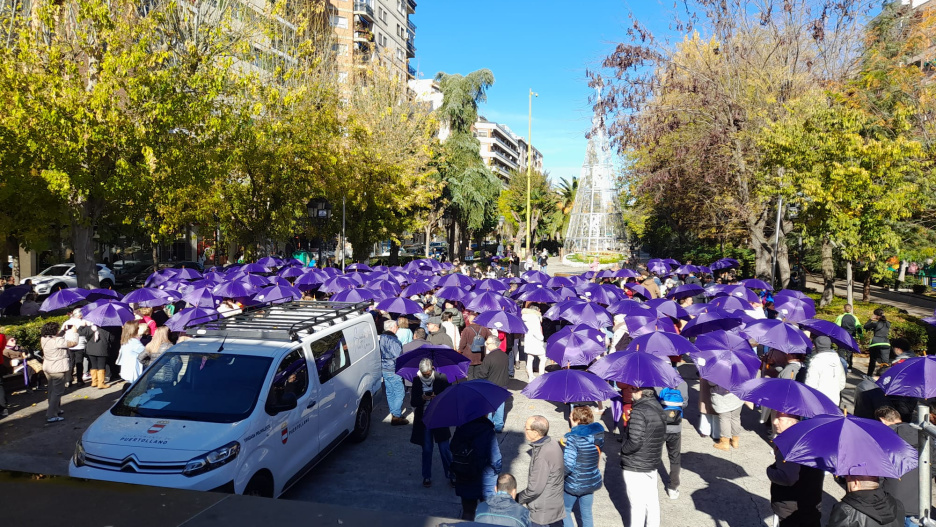 Concentración en la Concha de la Música de Puertollano (Ciudad Real)