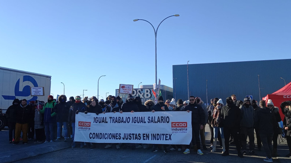 Concentración de la plantilla de Plataforma Cabanillas.