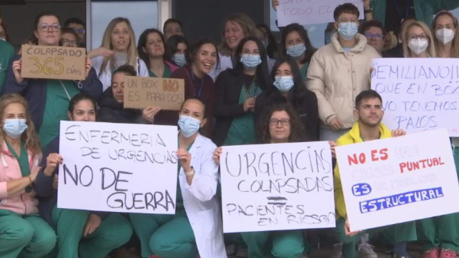Protesta de profesionales de Urgencias ante la saturación por el pico de la gripe