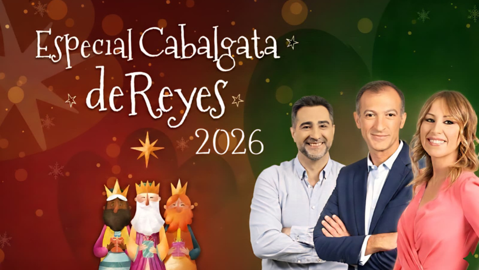 Raquel Martín Menor, Jorge Alonso y Javier Mateo, presentadores de los especiales Cabalgata de Reyes en televisión y radio de CMM