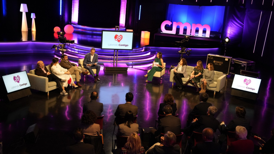 Compañeros de CMM relatan sus anécdotas más curiosas durante los 25 años que llevan en CMM