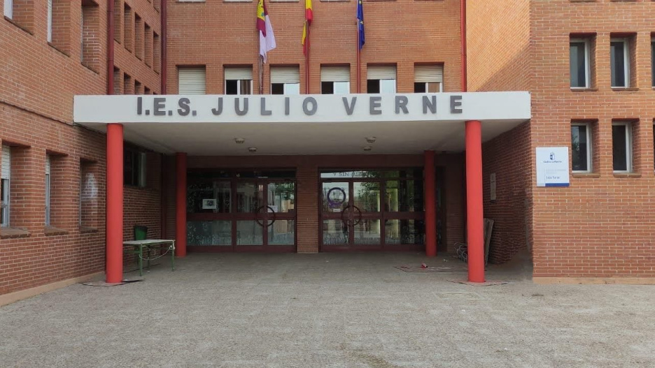 Fachada del instituto de Bargas (Toledo)