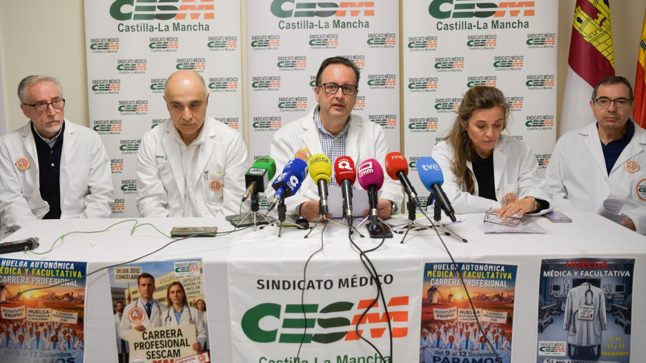 (Foto de ARCHIVO)
Rueda de prensa del Sindicato Médico de Castilla-La Mancha (CESM-CLM) con motivo del inicio de la huelga.

EUSEBIO GARCÍA DEL CASTILLO/EUROPA PRESS
09/12/2025