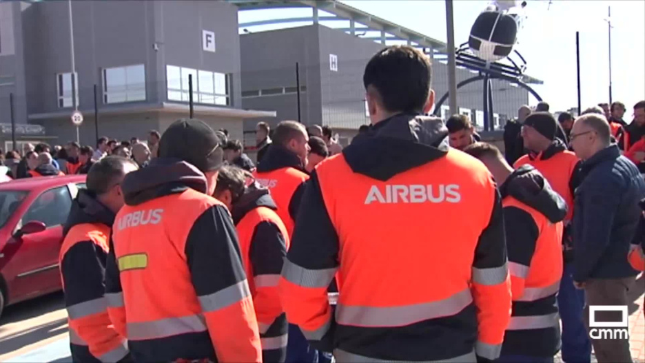 Concentración de trabajadores en Airbus Albacete.