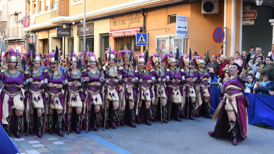 El programa 'Ancha es Castilla-La Mancha' emitirá un especial desde el desfile de Moros y Cristianos de Almansa