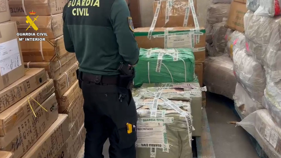 En el marco de la operación CERES 2.0 los agentes localizaron en una primera inspección en la provincia de Toledo varias prendas falsificadas