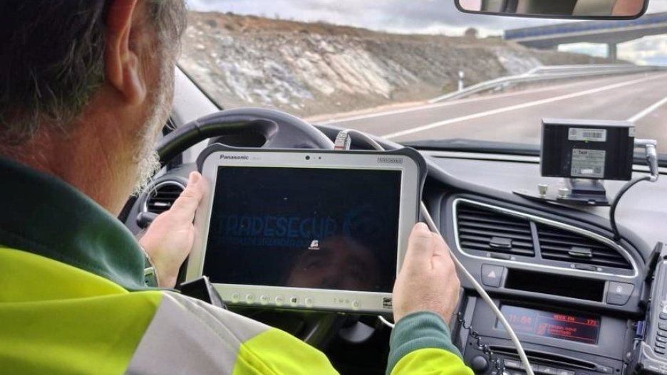 (Foto de ARCHIVO)
Control velocidad

REMITIDA / HANDOUT por GUARDIA CIVIL
Fotografía remitida a medios de comunicación exclusivamente para ilustrar la noticia a la que hace referencia la imagen, y citando la procedencia de la imagen en la firma
31/1/2025