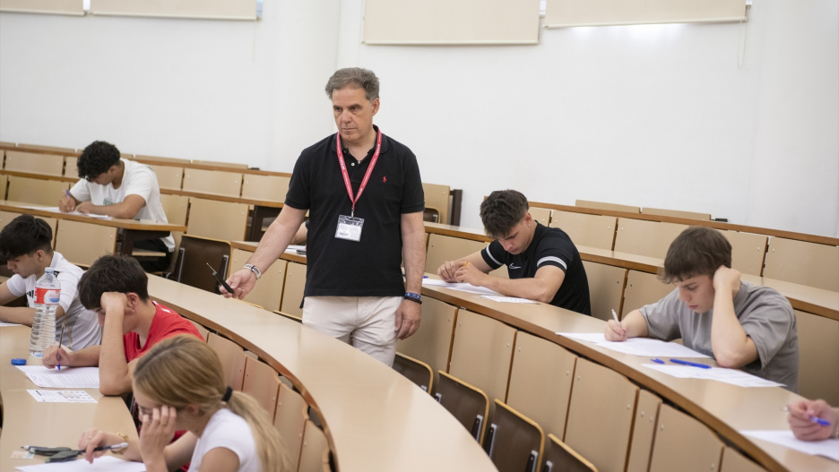 Primer examen de la Prueba de Acceso a la Universidad (PAU) en la UCLM.

EUSEBIO GARCÍA DEL CASTILLO/EUROPA PRESS
08/6/2026