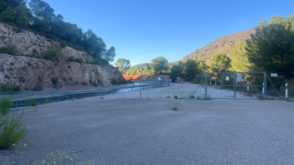 Tramo del canal del Tajo-Segura afectado