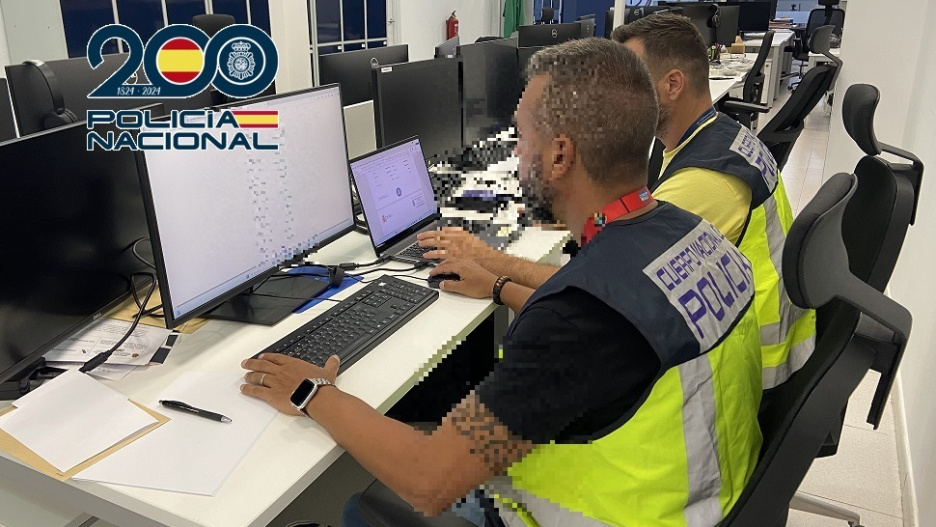 (Foto de ARCHIVO)
Agentes de la Policía Nacional en una imagen de archivo

REMITIDA / HANDOUT por POLICÍA NACIONAL
Fotografía remitida a medios de comunicación exclusivamente para ilustrar la noticia a la que hace referencia la imagen, y citando la procedencia de la imagen en la firma
22/10/2024