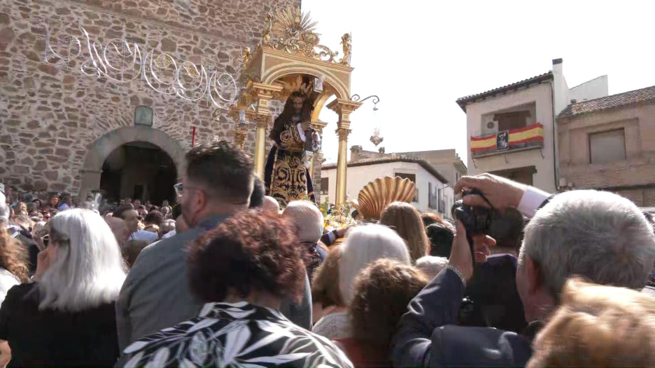 La Solemne Procesión de Gloria del Santísimo Cristo de la Vera Cruz de Urda (Toledo) tiene lugar hoy, martes 29 de septiembre de 2026, tras la finalización de la Misa Solemne (Función Principal) que ha comenzado a las 11:00 horas.