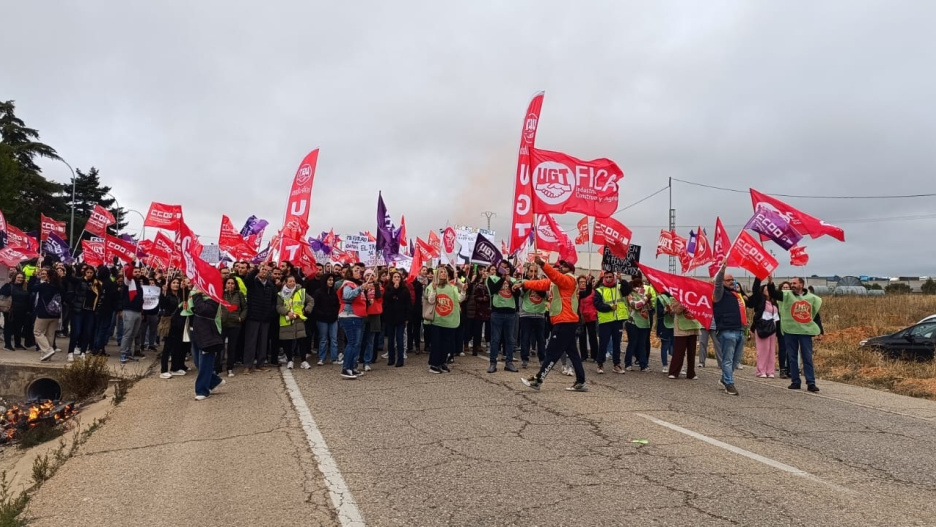 Huelga en Mahle en Motilla del Palancar en octubre del 2025.

REMITIDA / HANDOUT por CCOO Y UGT
Fotografía remitida a medios de comunicación exclusivamente para ilustrar la noticia a la que hace referencia la imagen, y citando la procedencia de la imagen en la firma
23/10/2025