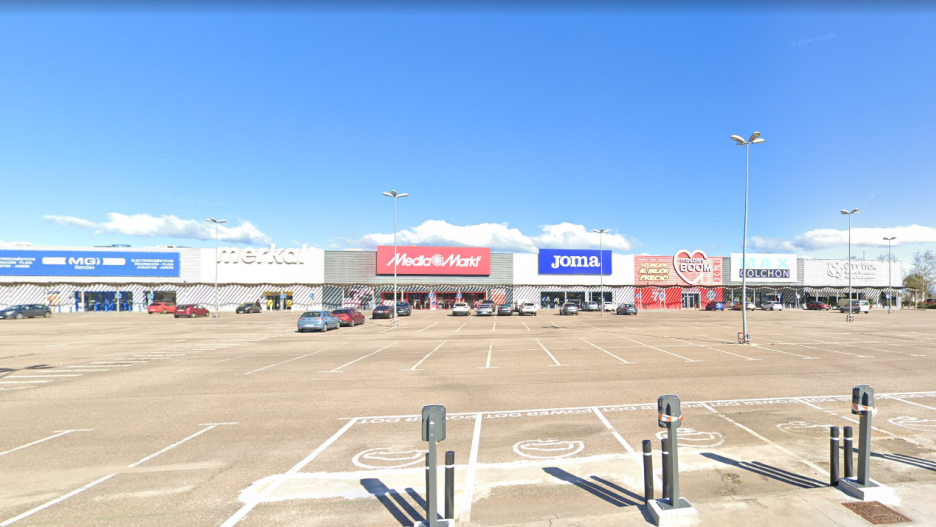 Parque comercial El Golf de Talavera donde tuvo lugar el robo este martes