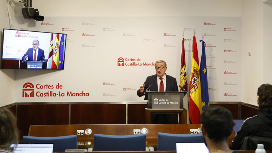 El fiscal superior en una rueda de prensa celebrada este martes en las Cortes de Castilla-La Mancha