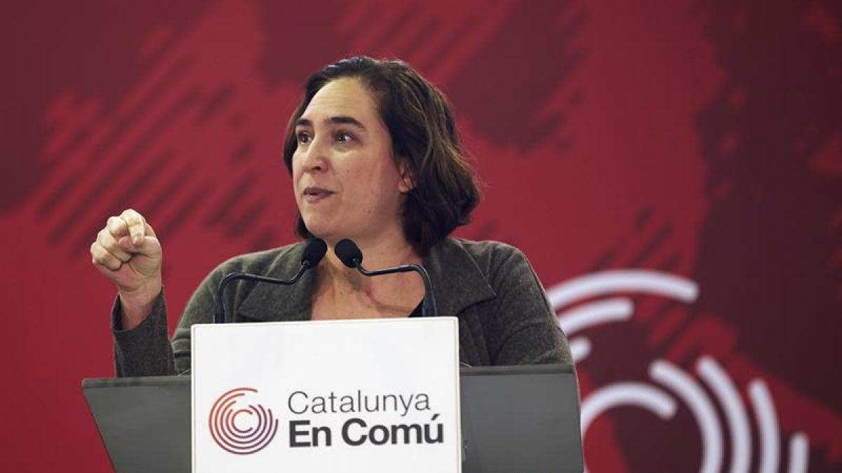 El partido de Ada Colau elige gobernar en minoría en el Ayuntamiento de