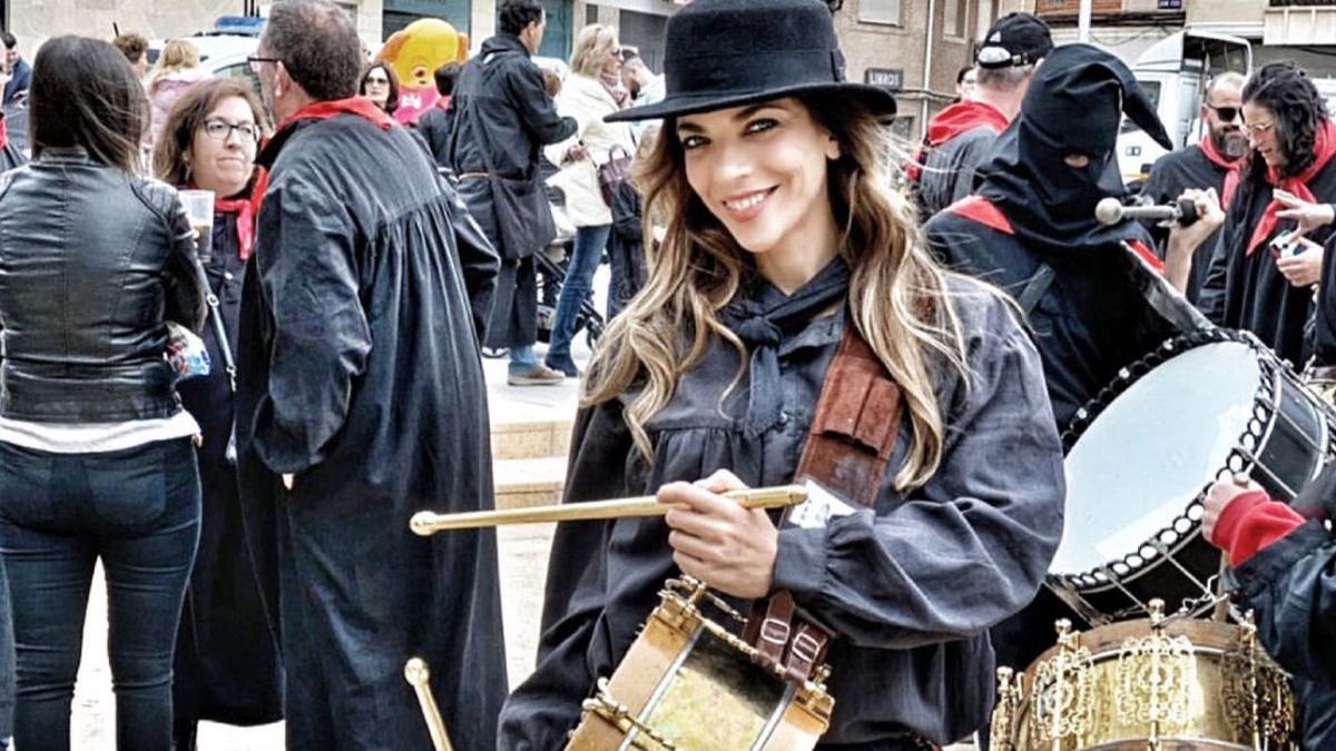 Gloria Santoro, la primera mujer nombrada Tamborilera de Honor de Hellín