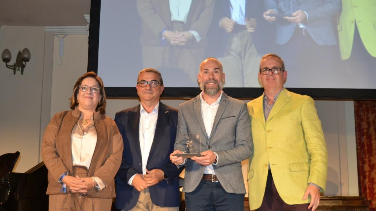 'La Otra Noticia' de C-LM Hoy, premiada por ADACE por su papel de ...