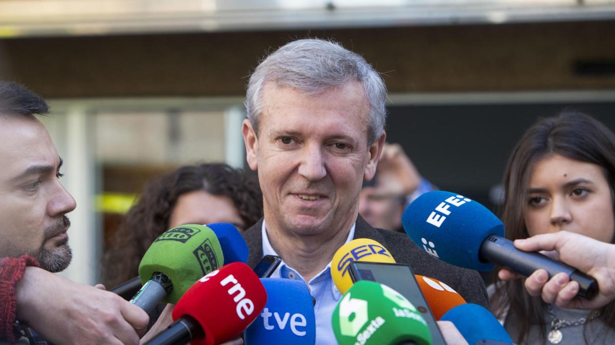 El PP revalida la mayoría absoluta en Galicia con 40 diputados