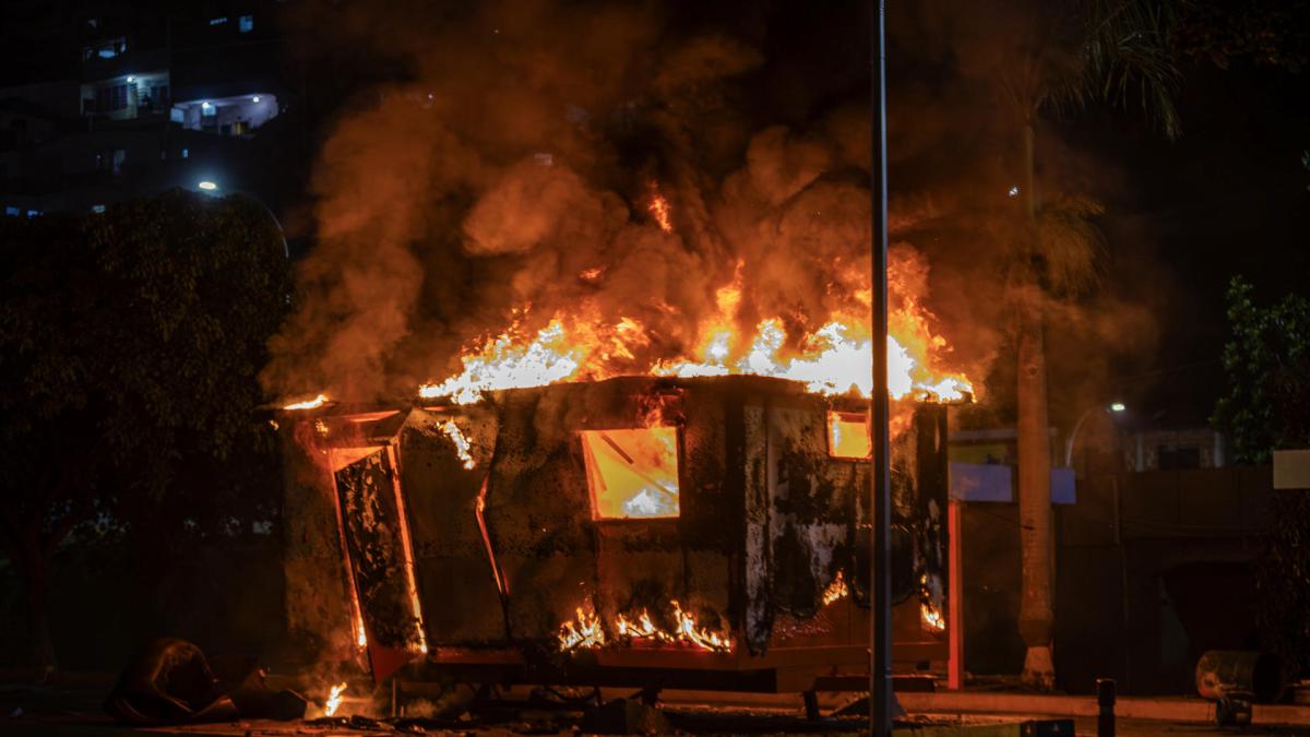 Protestas en Venezuela tras el resultado electoral que da la victoria ...
